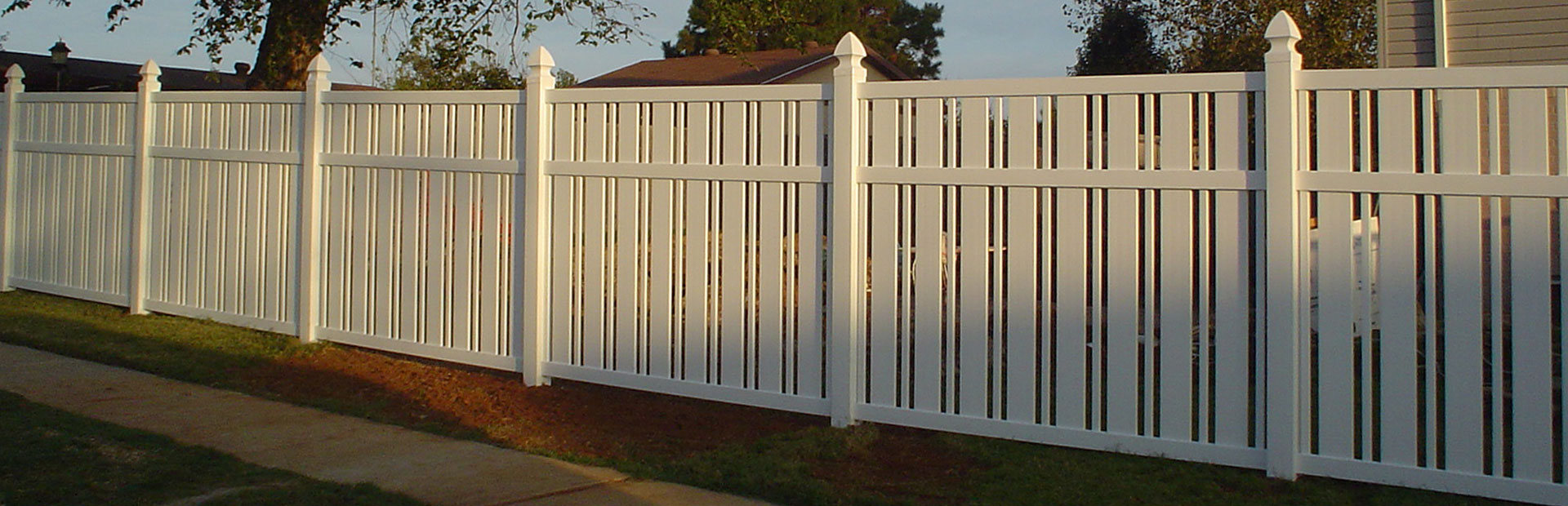 Vinyl Fence Construction - Denton, Texas